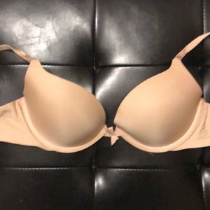 Victoria’s Secret nude push up bra 32C